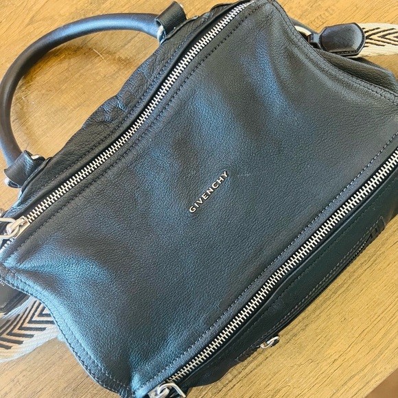 Givenchy Pandora - Picture 8 of 9